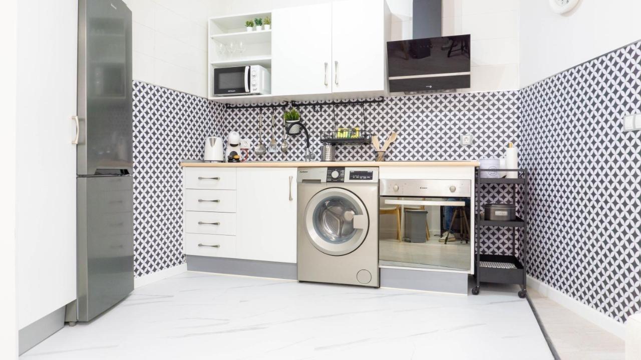 Apartment Dos Aceras Malaga Luaran gambar